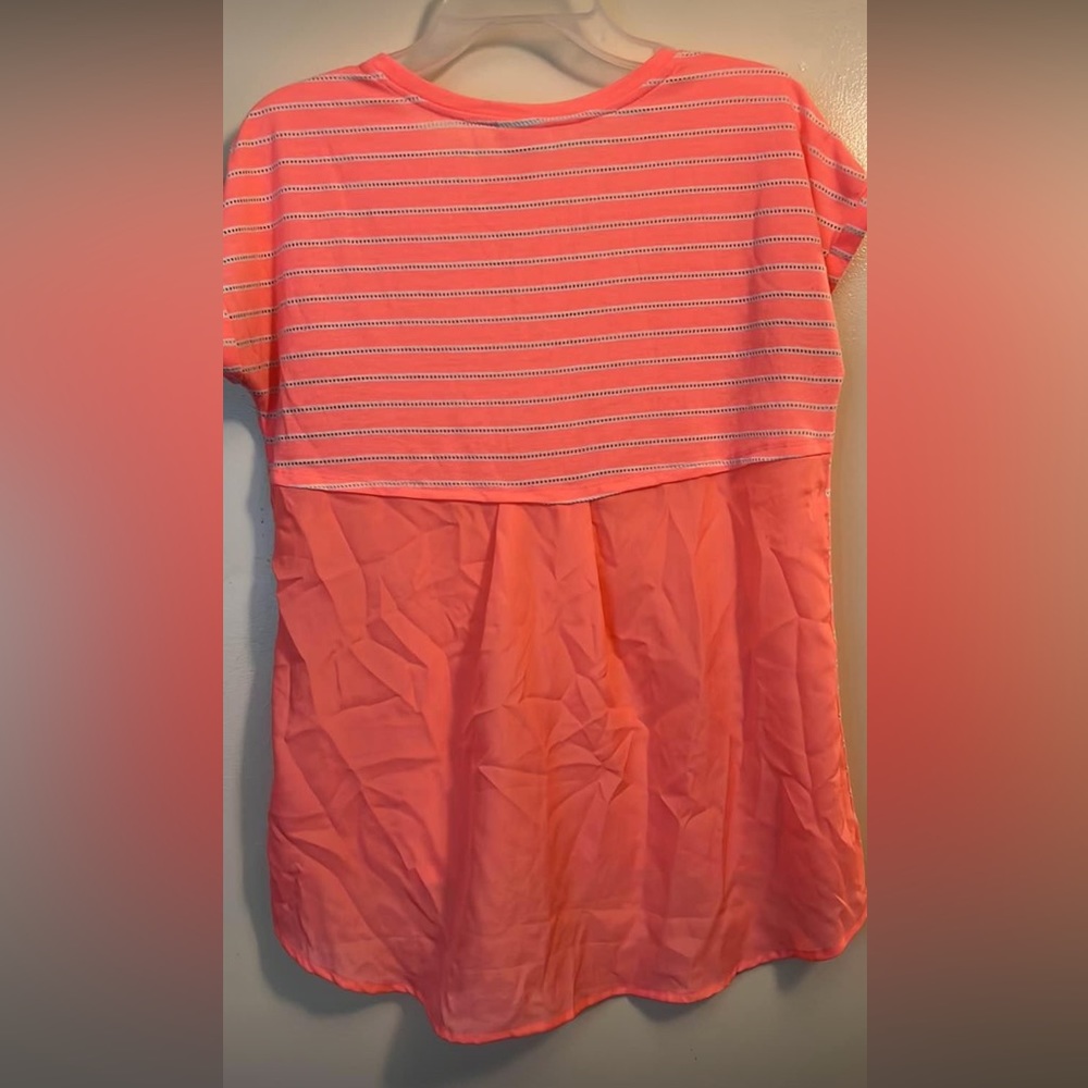 🔥 High-Low Stylus Top 🔥 - Picture 5 of 5